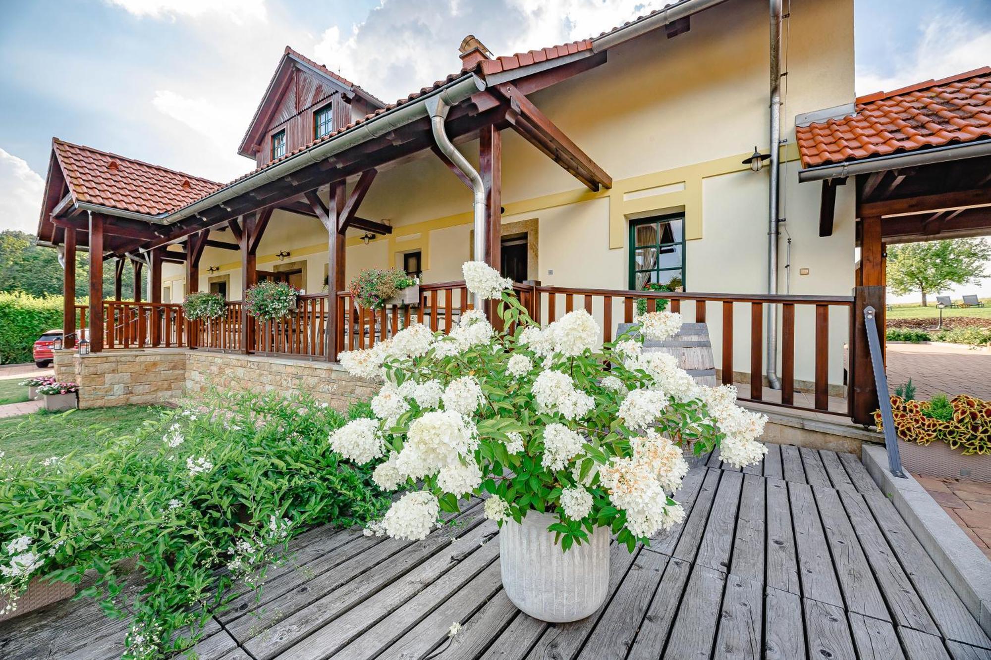 Hotel Vencluv Statek Javornice Zewnętrze zdjęcie