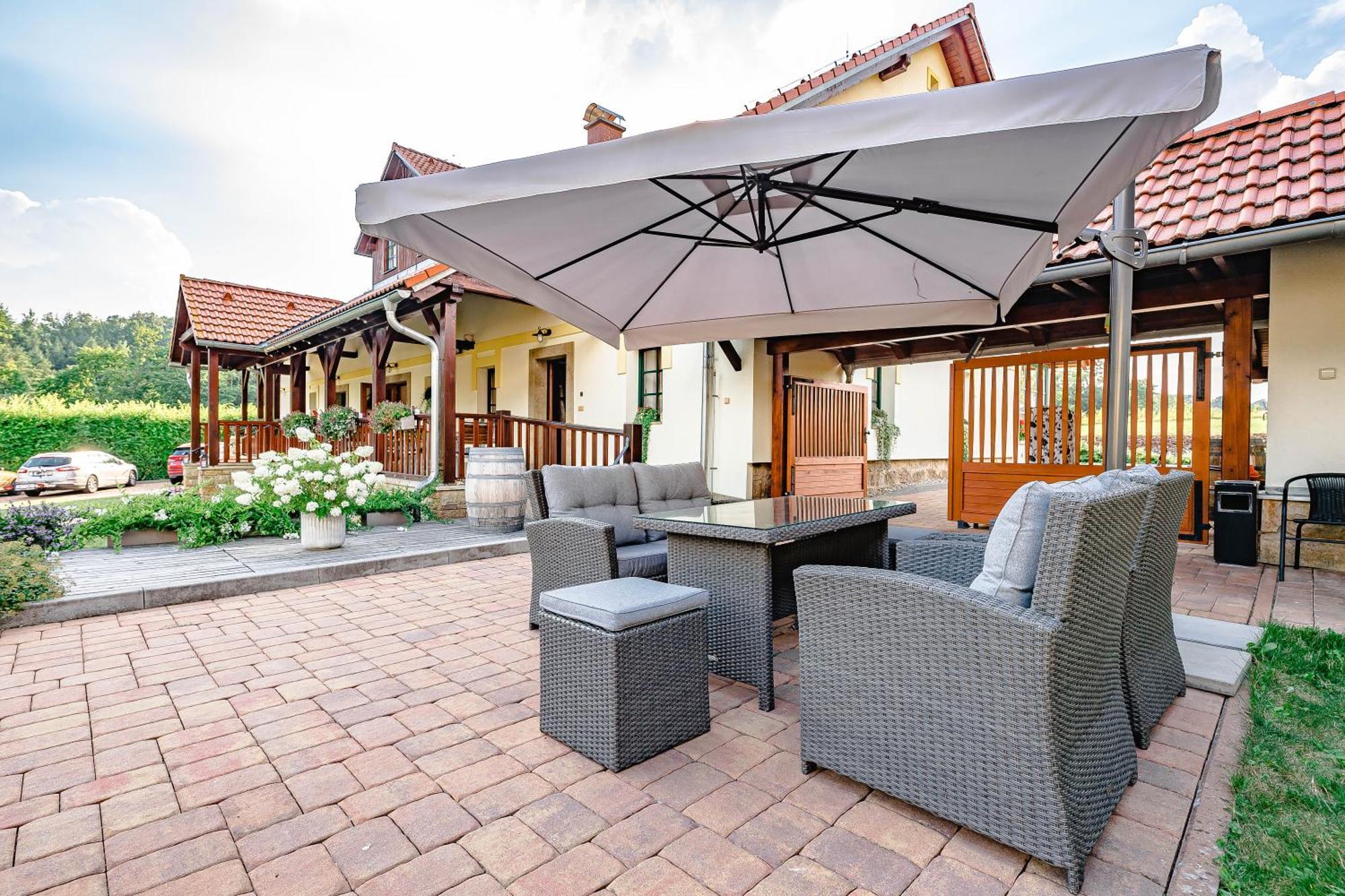 Hotel Vencluv Statek Javornice Zewnętrze zdjęcie