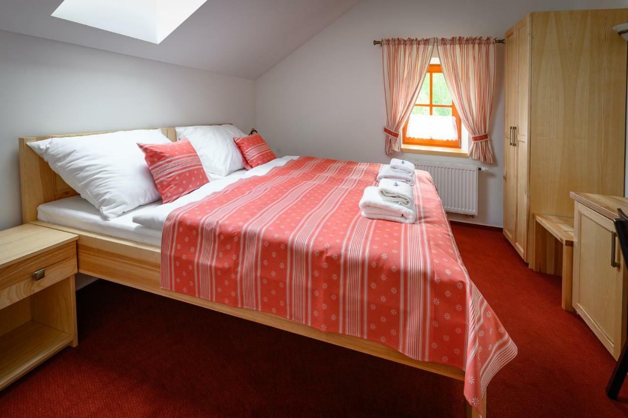 Hotel Vencluv Statek Javornice Zewnętrze zdjęcie